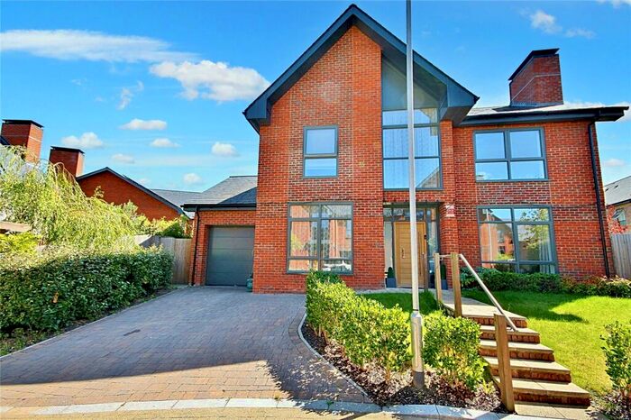 3 Bedroom Detached House To Rent In Calton Close, Longcross, Chertsey, Surrey, KT16