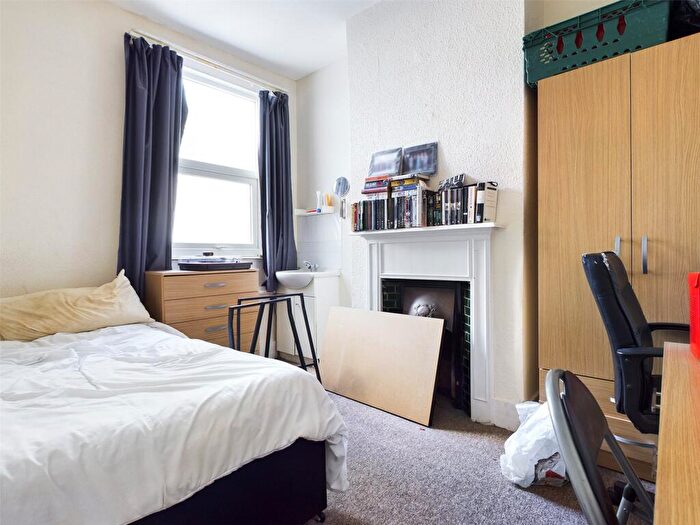 1 Bedroom Terraced House To Rent In Osborne Road, Brighton, East Sussex, BN1