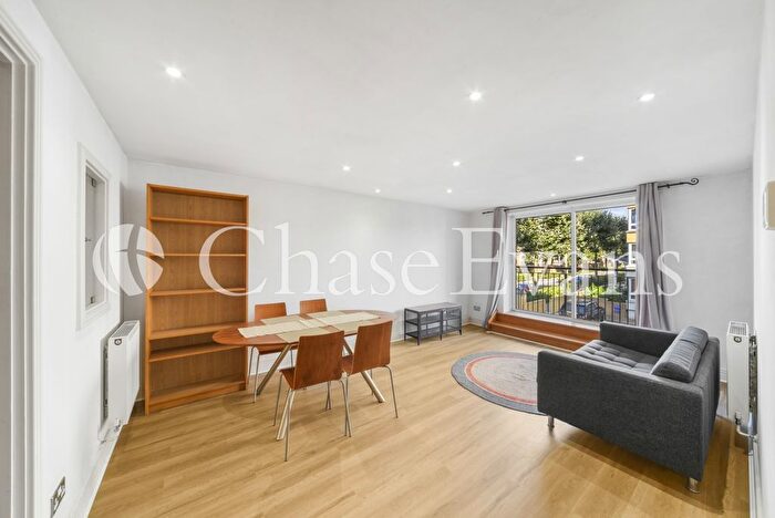 2 Bedroom Flat To Rent In Prime Meridian Walk, Canary Wharf, London, E14