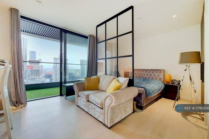 Studio To Rent In Wardian, London, E14