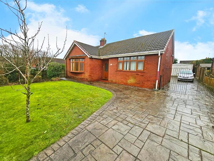 3 Bedroom Detached Bungalow For Sale In Fairfields Road, Biddulph Moor, Stoke-On-Trent, ST8