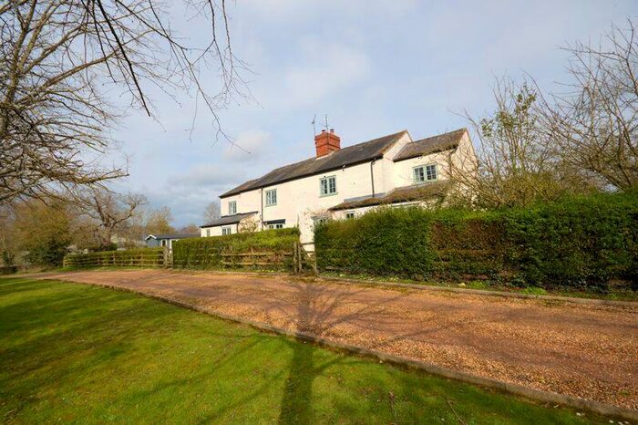 3 Bedroom Semi-Detached House For Sale In Standhill Cottages, Little Haseley Oxfordshire, OX44