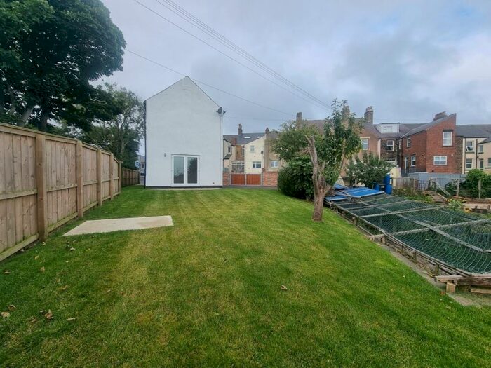 3 Bedroom Detached House To Rent In Belle Vue Gardens, Consett, County Durham, DH8