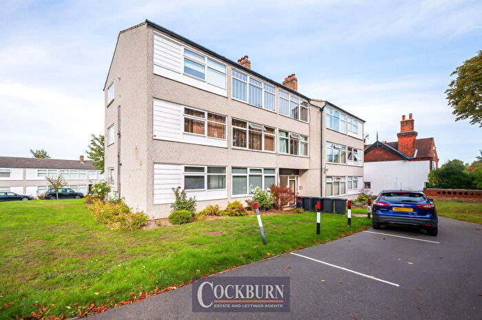 2 Bedroom Flat For Sale In Mottingham Lane, Mottingham, SE9