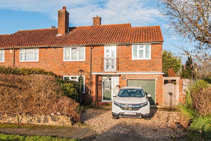 4 Bedroom Semi Detached House For Sale In Ravensbury Road, Orpington, BR5