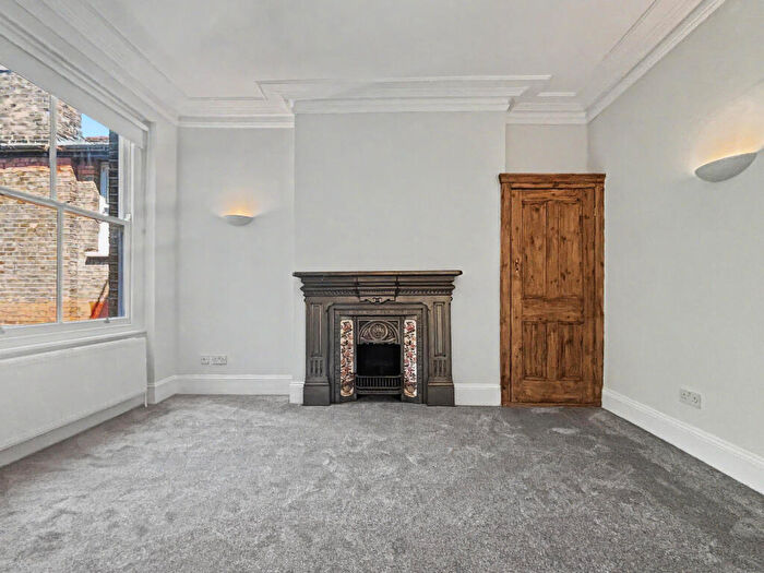 2 Bedroom Flat To Rent In Muswell Hill Road, (), London, N10