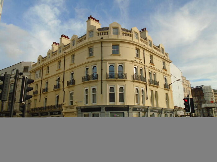 2 Bedroom Flat To Rent In East Street, Brighton, BN1