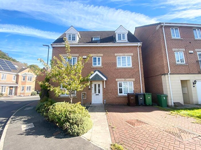 4 Bedroom Detached House To Rent In Murray Way, Leeds, West Yorkshire, Uk, LS10
