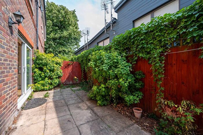 4 Bedroom Terraced House To Rent In Worple Road, Wimbledon, London, SW19