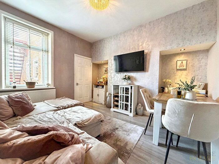 2 Bedroom Flat For Sale In Frobisher Street, Hebburn, NE31
