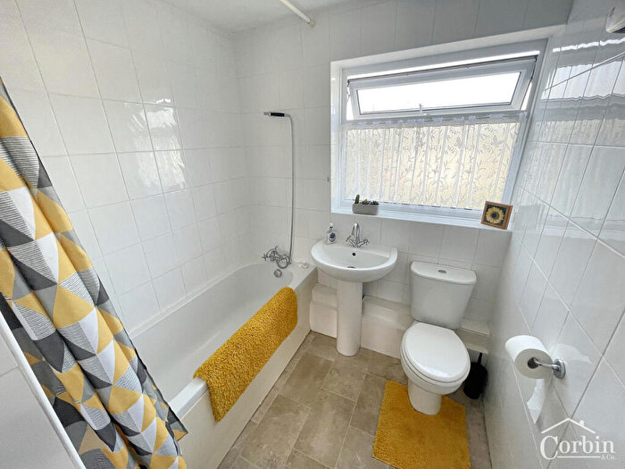 1 Bedroom Flat To Rent In Wellington Road, Bournemouth, BH8