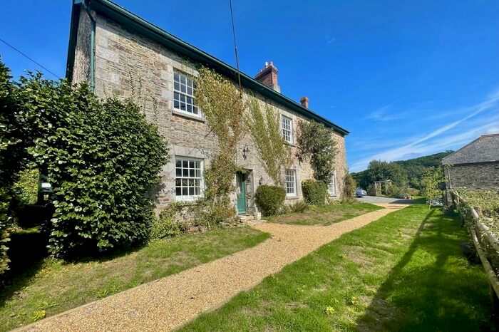 5 Bedroom Farm House To Rent In Holbeton, Devon, PL8