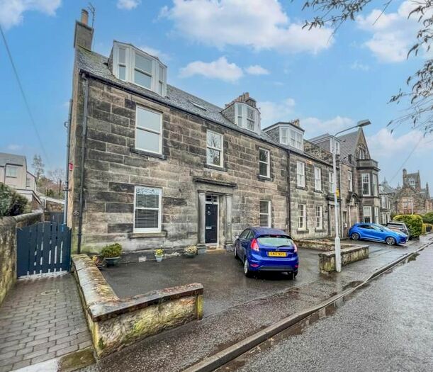 4 Bedroom Flat To Rent In Buchanan Street, Dunfermline, KY12