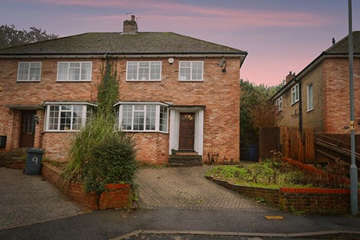 3 Bedroom Semi Detached House For Sale In New Road Close, High Wycombe, HP12