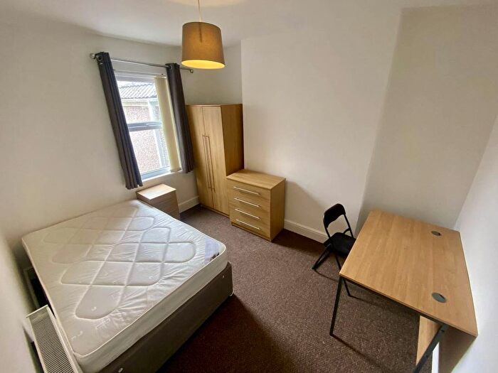 5 Bedroom Property To Rent In Rhyddings Terrace, Brynmill, Swansea, SA2