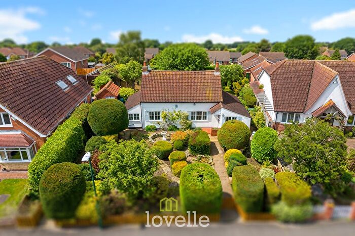 2 Bedroom Cottage For Sale In Church Lane, Humberston, DN36