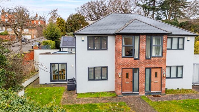 2 Bedroom Semi Detached House For Sale In Fishpond Drive, Nottingham, NG7