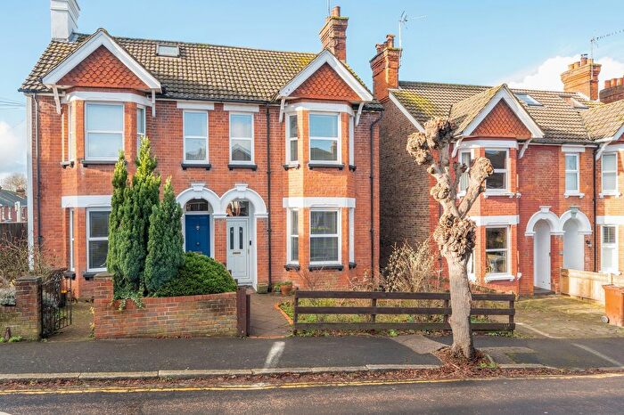 4 Bedroom Semi-detached House For Sale In Woodfield Road, Tonbridge, TN9