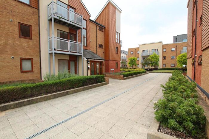 2 Bedroom Apartment To Rent In Serenity Court, Evelyn Walk, Greenhithe, DA9