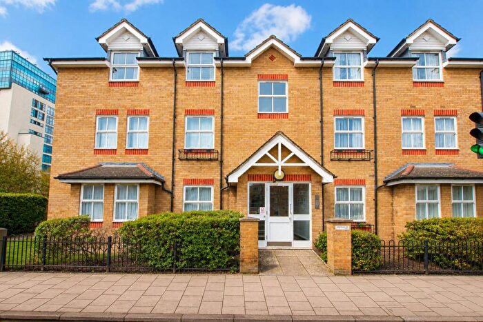 1 Bedroom Flat To Rent In Genotin Road, Enfield, Middlesex, EN1
