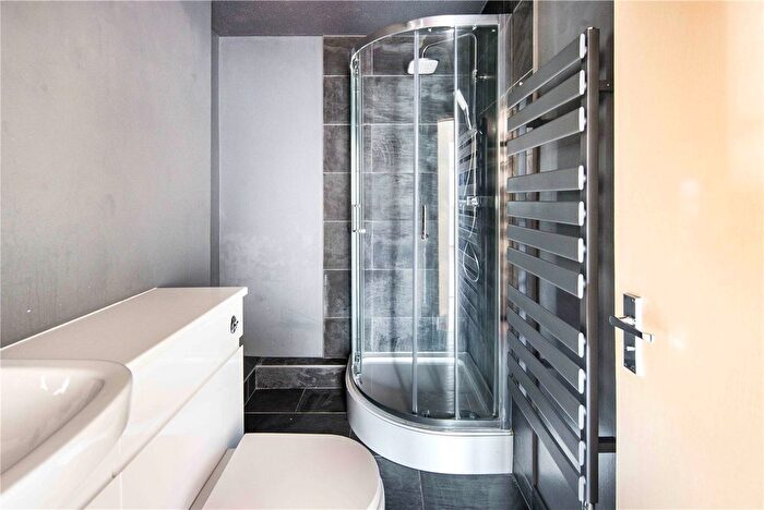 2 Bedroom Flat To Rent In Chesil Court, Bonner Road, London, E2