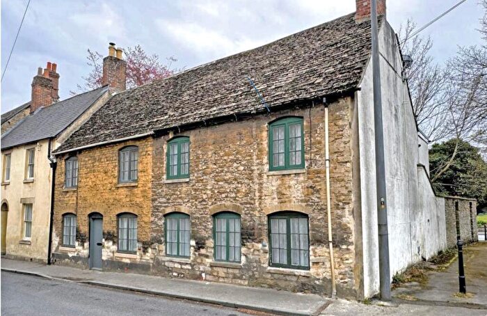 2 Bedroom Terraced House To Rent In Curzon Street, Calne, SN11