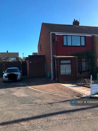 3 Bedroom Semi-Detached House To Rent In Keens Grove, Pilning, BS35