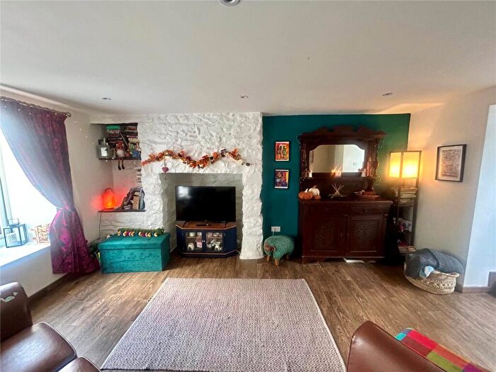 1 Bedroom End Of Terrace House For Sale In Mount Pleasant Terrace, Llanaelhaearn, Caernarfon, Gwynedd, LL54