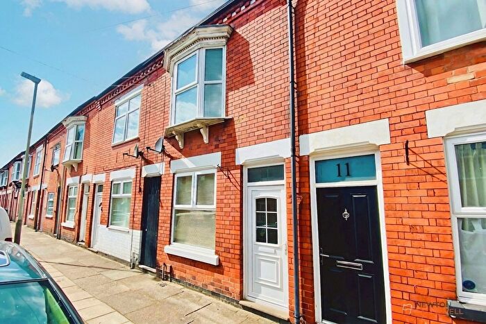 2 Bedroom Terraced House For Sale In Wilmington Road, Leicester, LE3