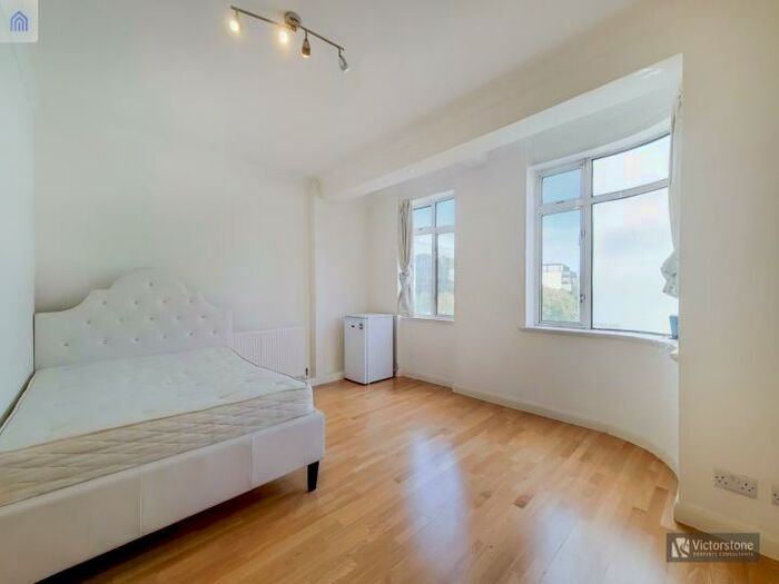 Studio To Rent In Warren Court, Euston Road, London, NW1