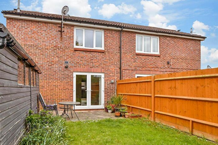 1 Bedroom Flat For Sale In Windsor Close, Southwater, Horsham, West Sussex, RH13