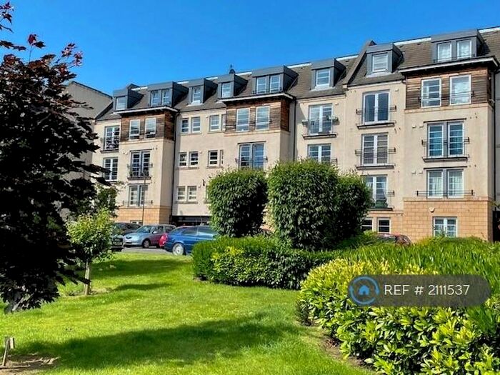 3 Bedroom Flat To Rent In Powderhall Rigg, Edinburgh, EH7