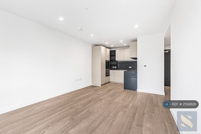 1 Bedroom Flat To Rent In Darter House, London, N4