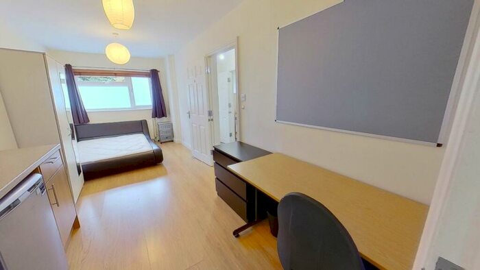 Studio To Rent In Guildford Park Avenue, Guildford, GU2