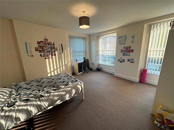 7 Bedroom End Of Terrace House To Rent In Caernarfon Road, Bangor, Gwynedd, LL57