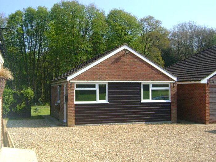 1 Bedroom Flat To Rent In The Avenue, Lasham, GU34