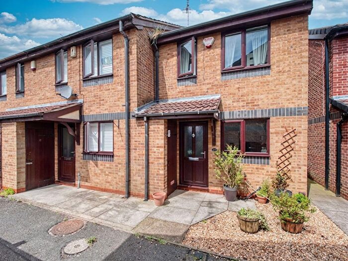 2 Bedroom End Of Terrace House For Sale In Roseberry Gardens, Hucknall, NG15