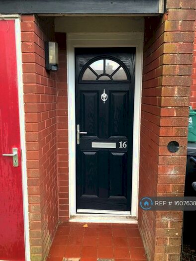 2 Bedroom Flat To Rent In Culworth Close, Leamington Spa, CV31