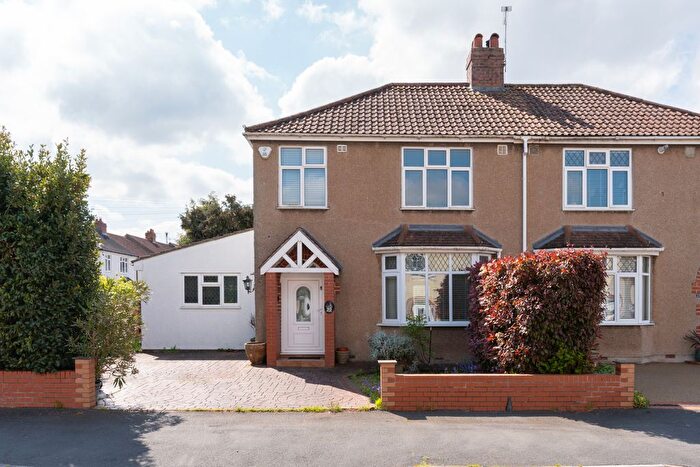 3 Bedroom Semi-Detached House For Sale In Jubilee Crescent, Mangotsfield, Bristol, BS16