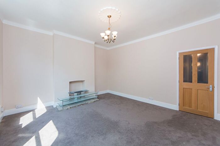 1 Bedroom Flat To Rent In Chiswick High Road, Chiswick, W4