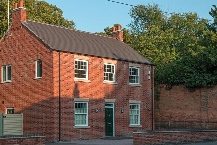 3 Bedroom Apartment To Rent In Cross Keys House, DE74