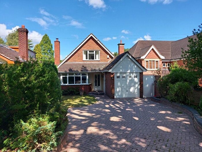 3 Bedroom Detached Bungalow To Rent In Edge Hill Road, Four Oaks, Sutton Coldfield, B74
