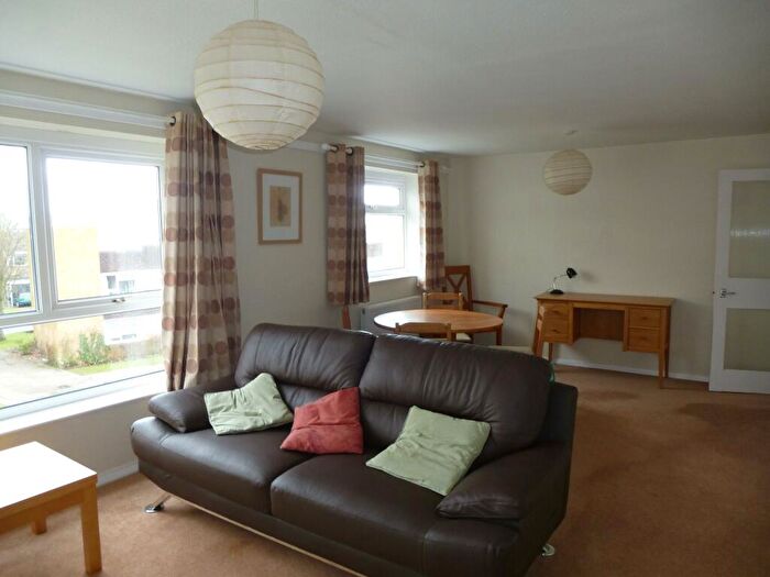 2 Bedroom Flat To Rent In Dingle Lane, Solihull, West Midlands, B91
