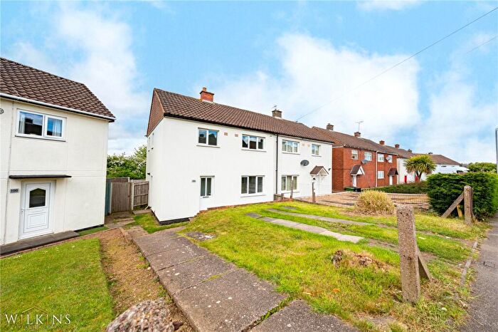 3 Bedroom Semi-Detached House To Rent In Kitwood Avenue, Dordon, Tamworth, Warwickshire, B78