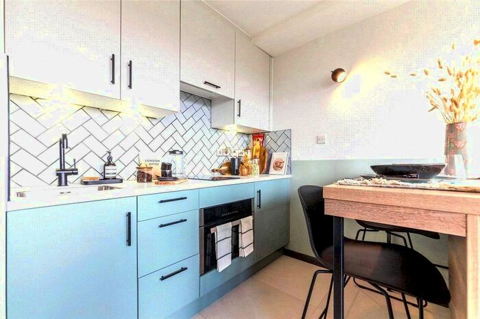 Studio To Rent In Uncle Stockwell, Courland Grove, London, SW8