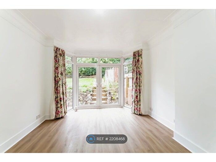 3 Bedroom Semi-Detached House To Rent In Ingleboro Drive, Purley, CR8