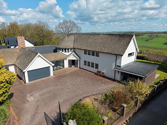 5 Bedroom Detached House For Sale In Manor Road, Madeley, Crewe, CW3