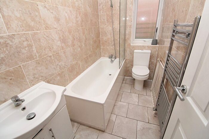 2 Bedroom Flat To Rent In Woodman Court, Watling Street, Bexleyheath, DA6