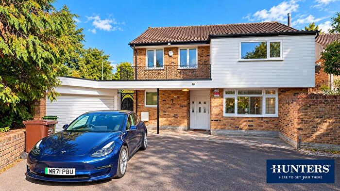 3 Bedroom Detached House To Rent In Manor Road, Cheam, Sutton, SM2