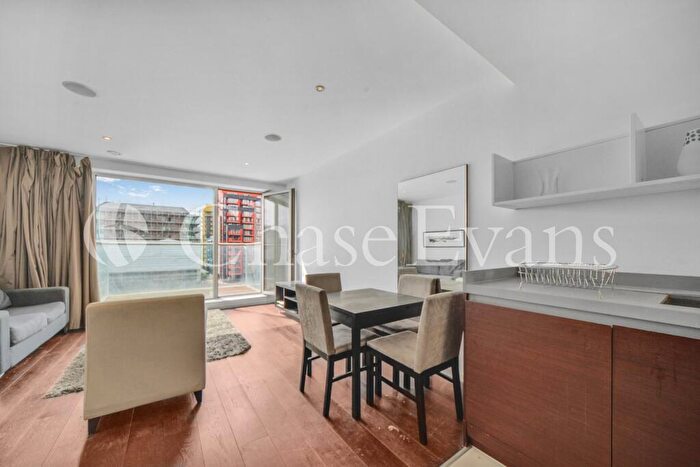 1 Bedroom Flat To Rent In South Boulevard, Baltimore Wharf, Canary Wharf, London, E14